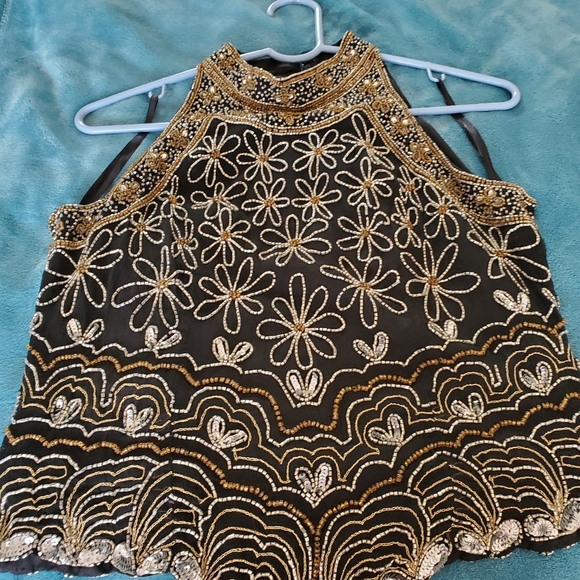 Beaded top. - Picture 4 of 5